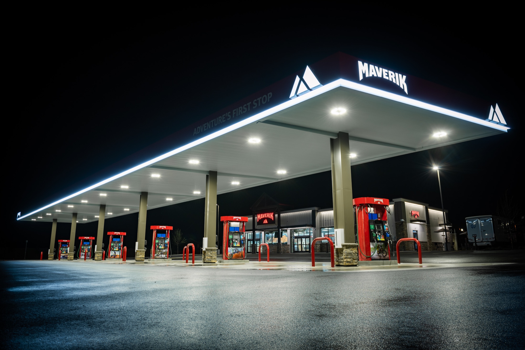 Maverik store exterior